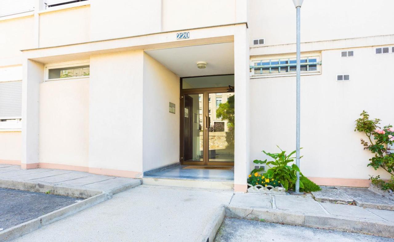 Appart Premium Du Lys Balcon Amenage Parking Gratuit Dammarie-lè-Lys Buitenkant foto